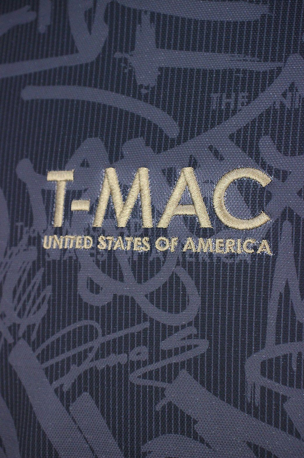 ティーマックのパーカー