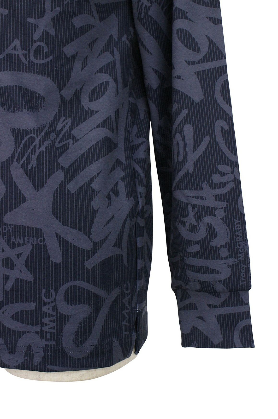 ティーマックのハイネックシャツ