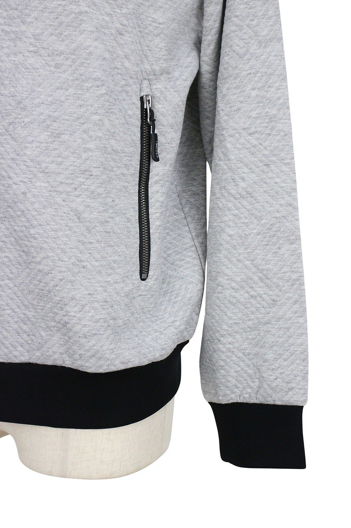 ティーマックのブルゾン