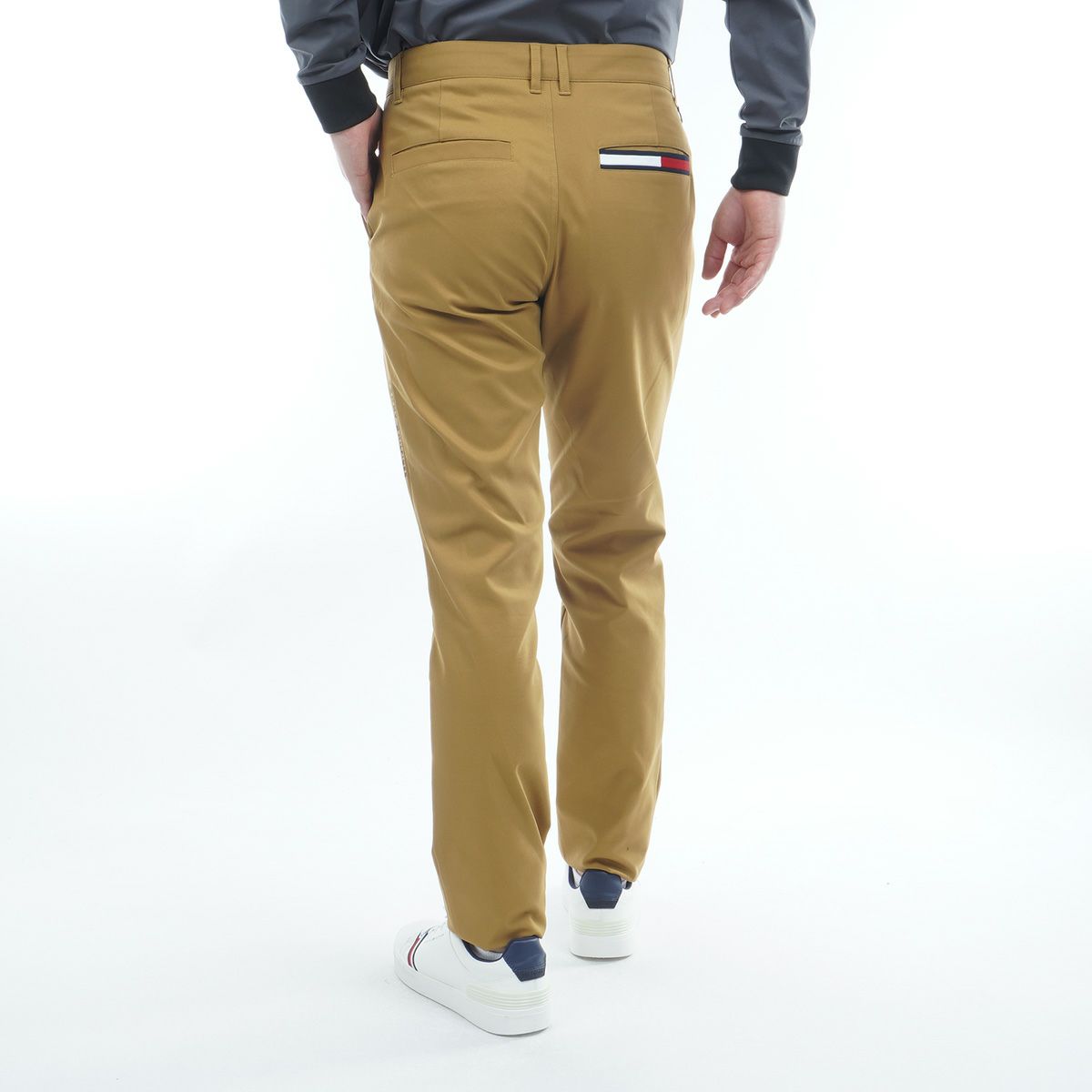 トミーヒルフィガーのパンツ