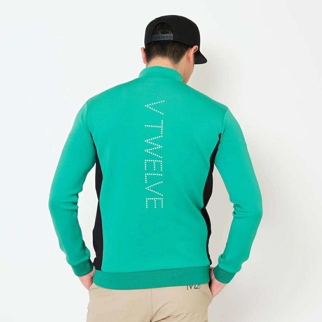 V12ゴルフのトレーナー