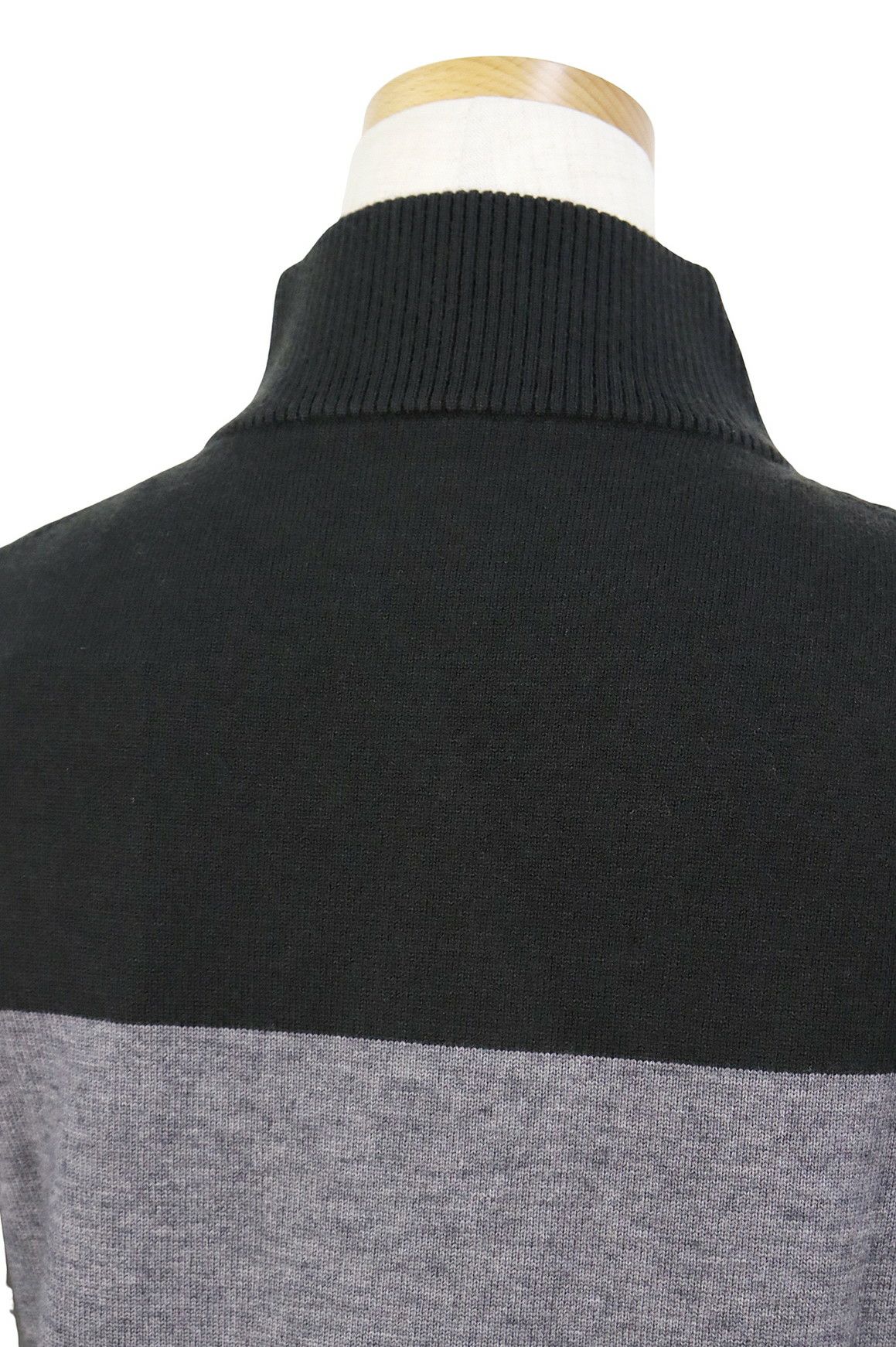 フィラゴルフのセーター