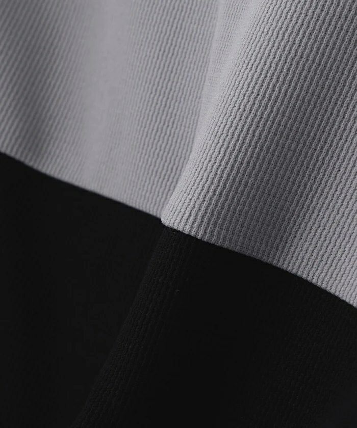 ニューバランスゴルフのハイネックシャツ