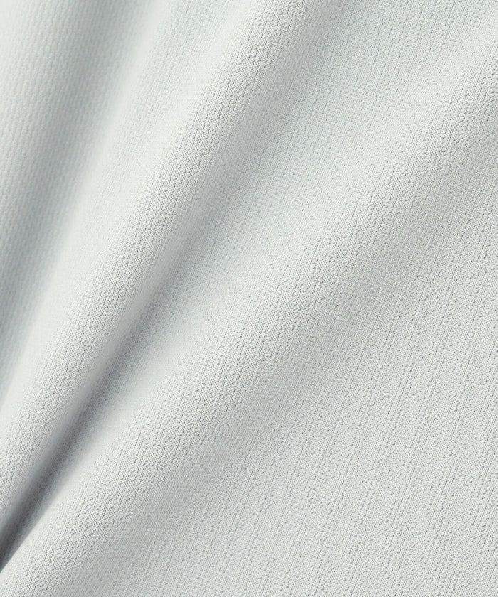 ニューバランスゴルフのハイネックシャツ