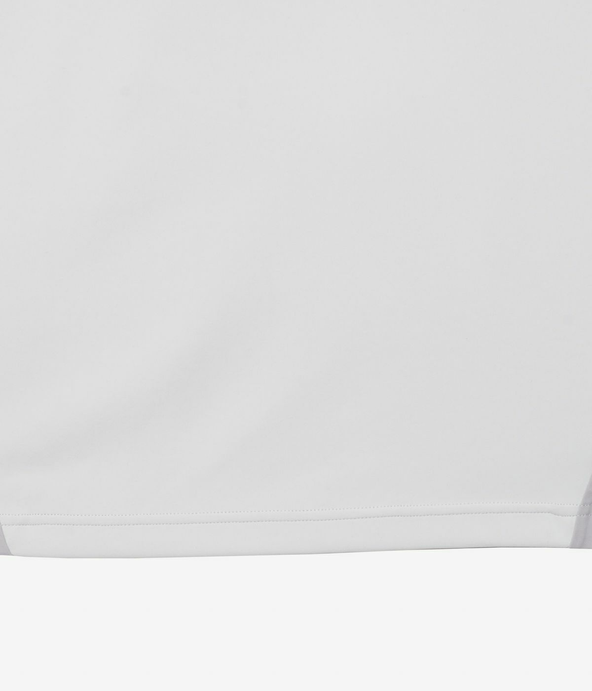 TWF49のハイネックシャツ