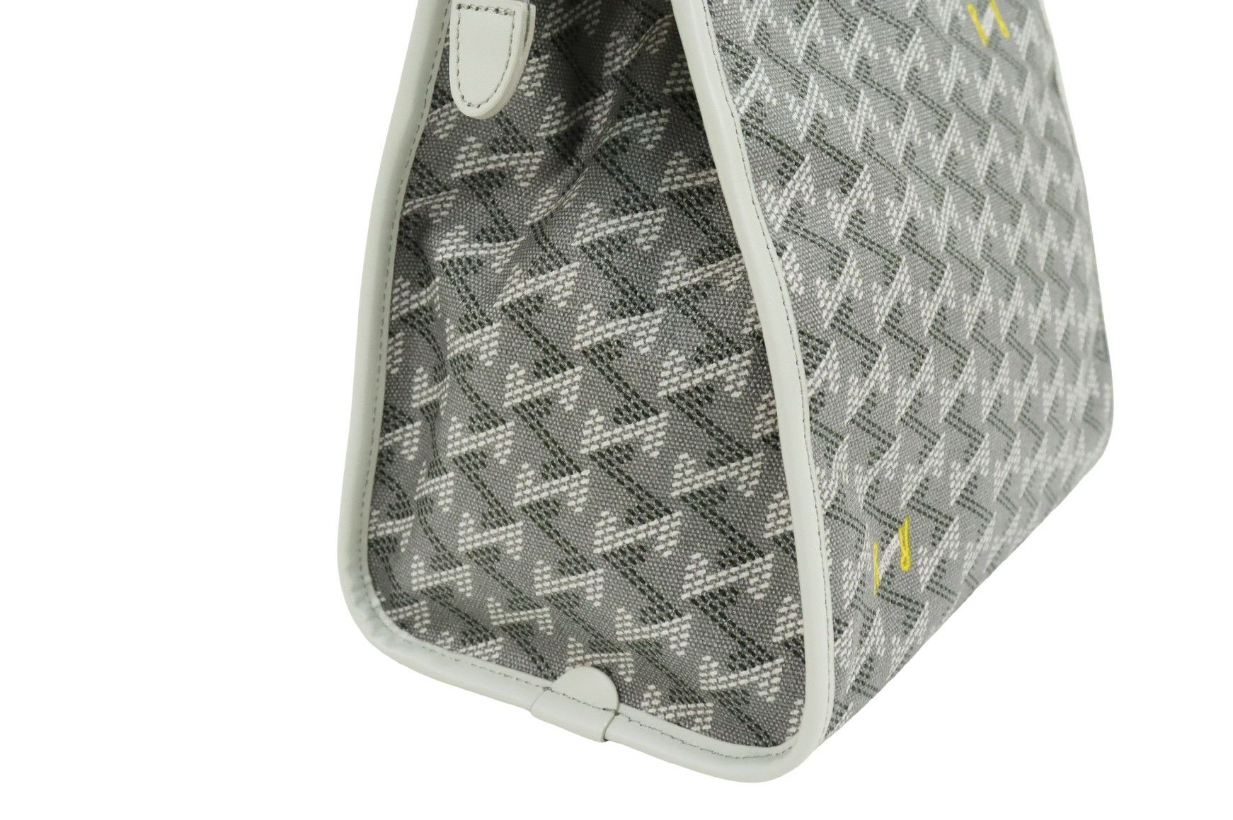 レザレクションのカートバッグ