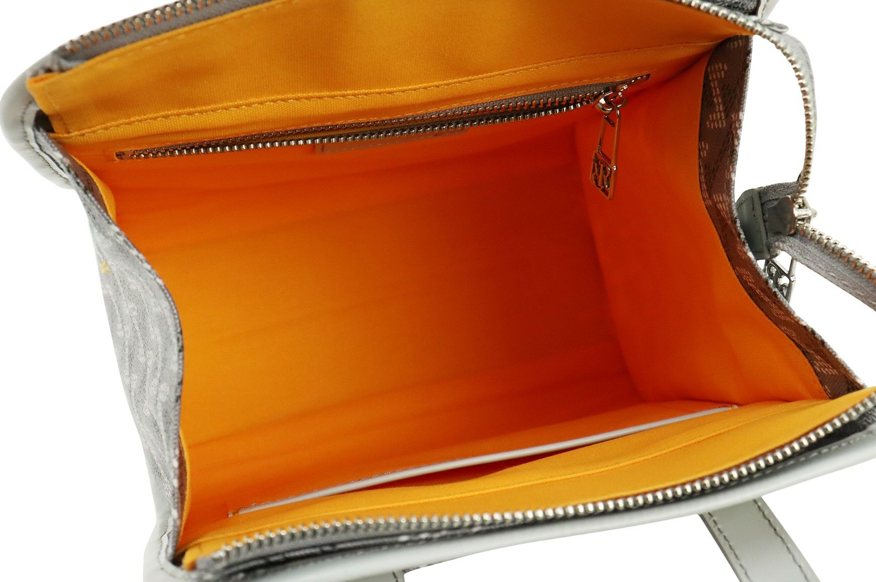 レザレクションのカートバッグ