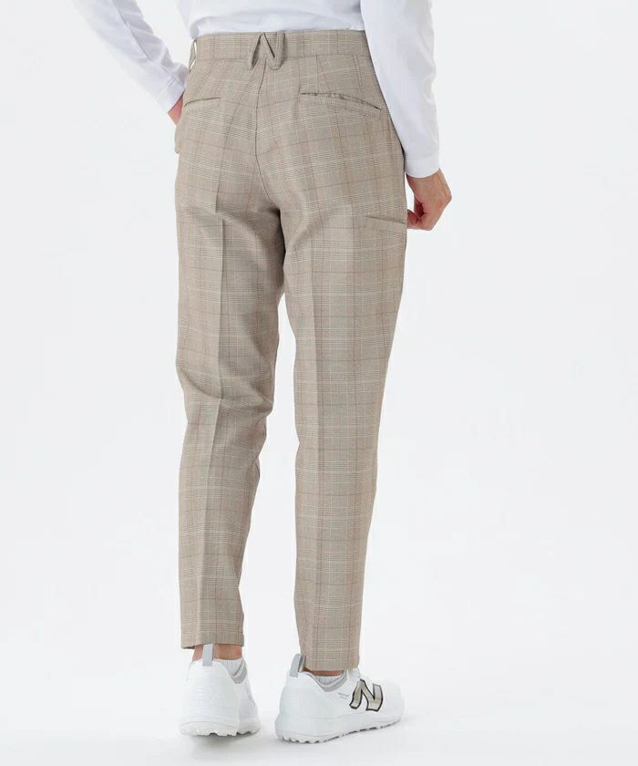 ニューバランスゴルフのパンツ