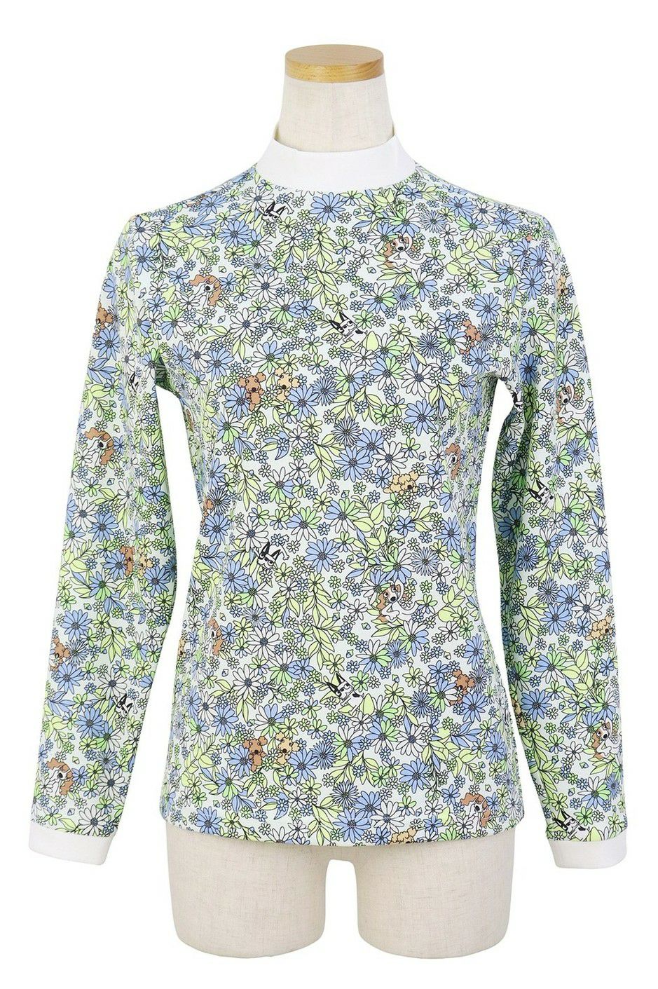 MUスポーツのハイネックシャツ