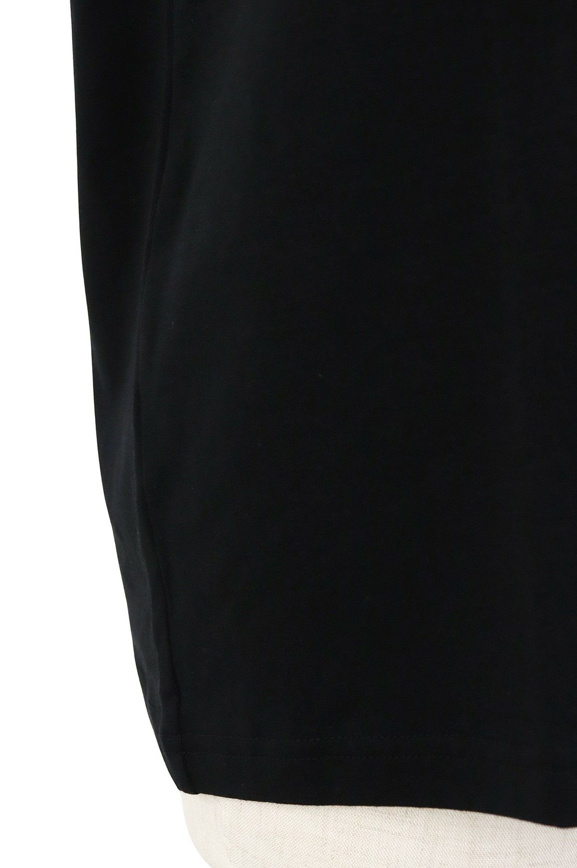 MUスポーツのハイネックシャツ