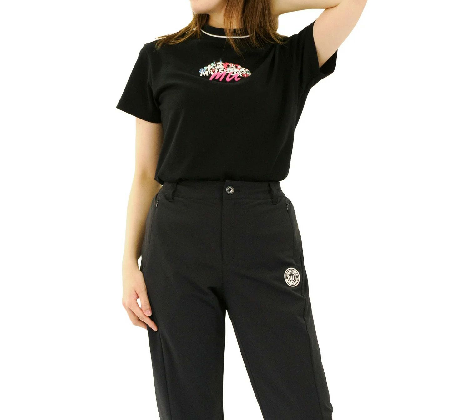 MUスポーツのハイネックシャツ