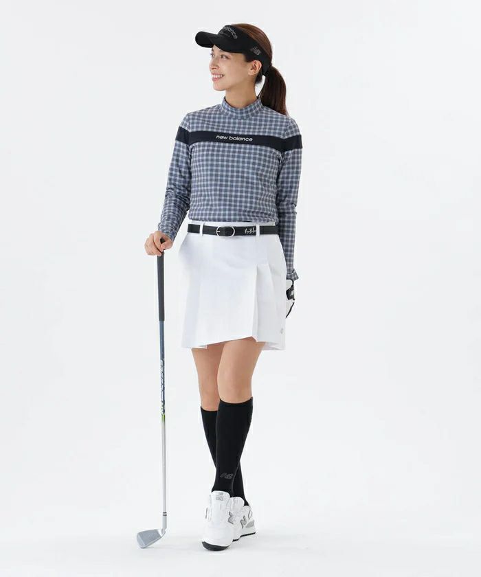 ニューバランスゴルフのハイネックシャツ