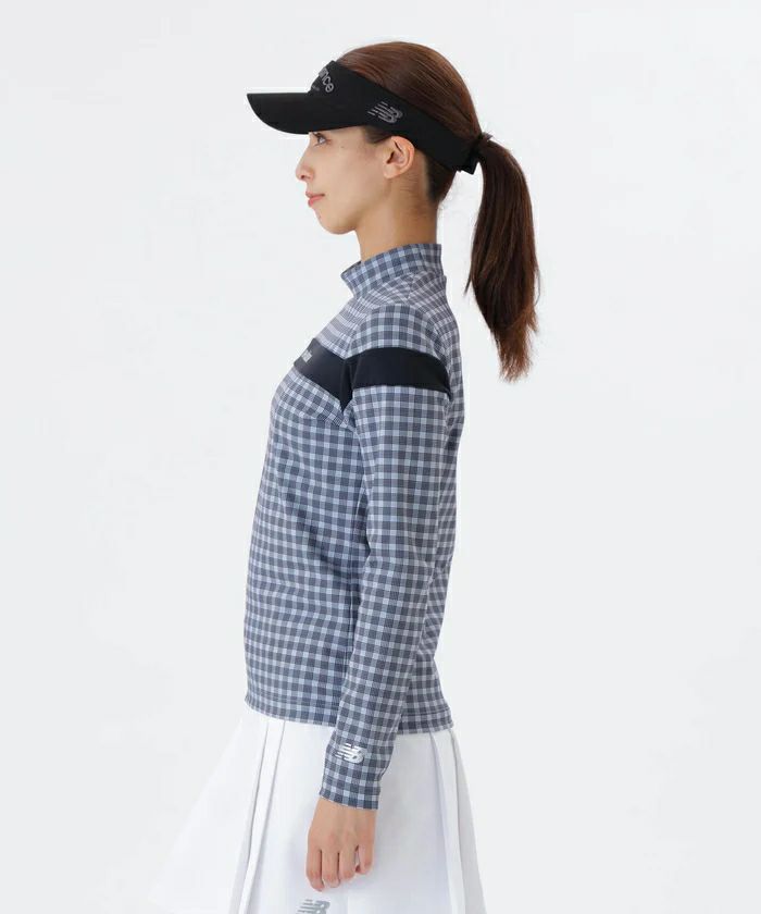 ニューバランスゴルフのハイネックシャツ