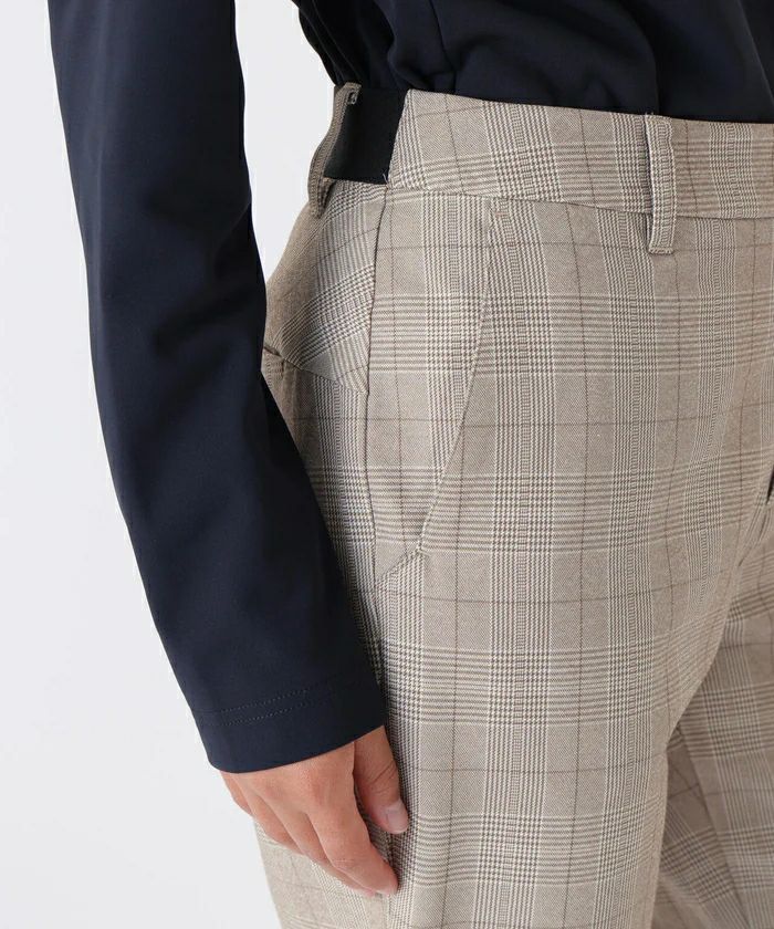 ニューバランスゴルフのパンツ