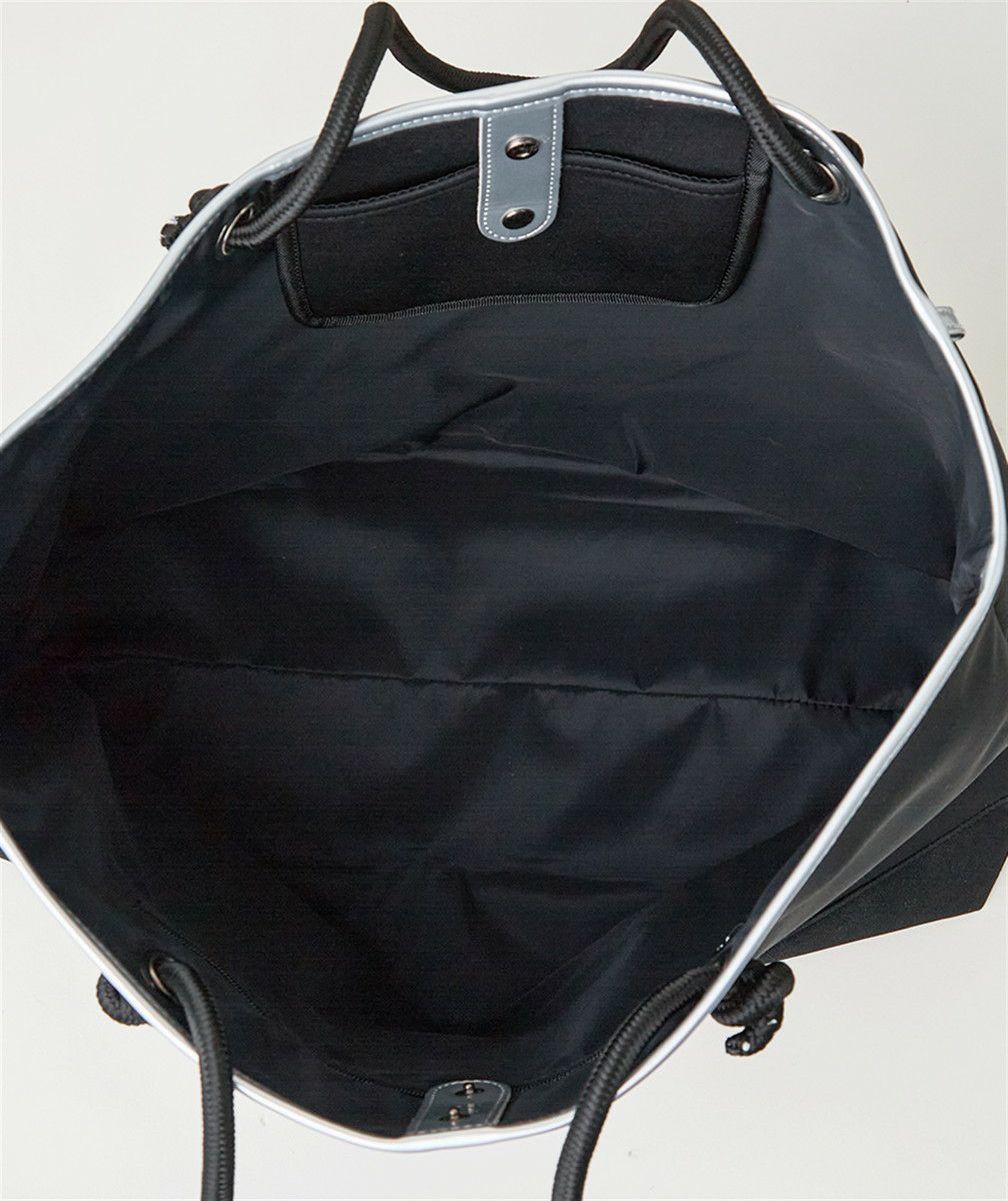 ダンスウィズドラゴンのトートバッグ