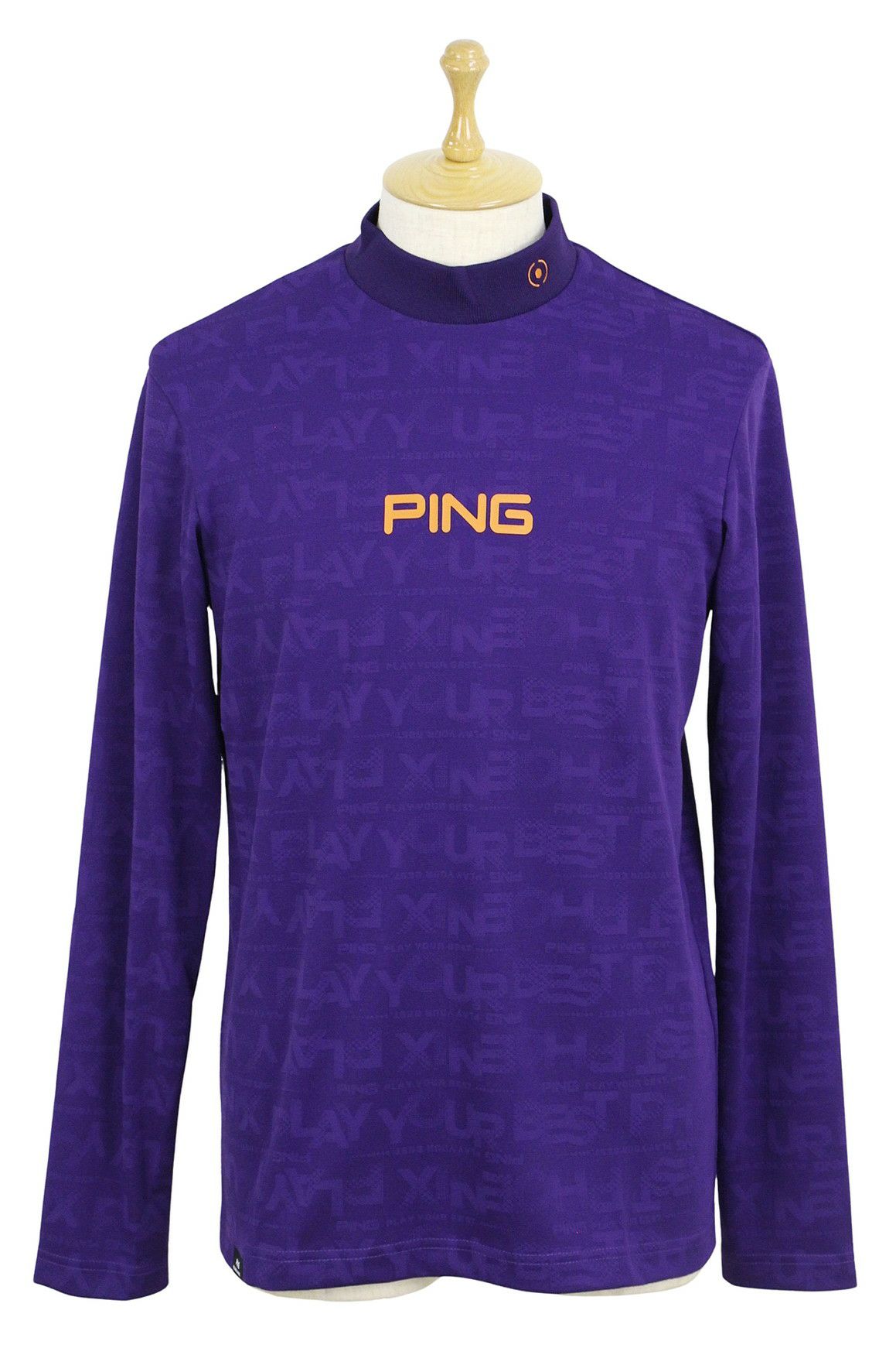 ピンのハイネックシャツ