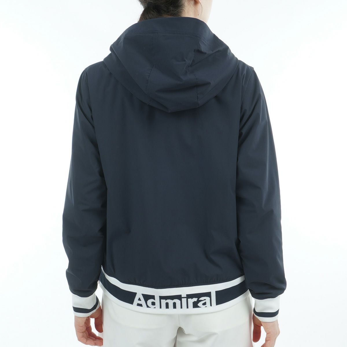 アドミラルゴルフのブルゾン
