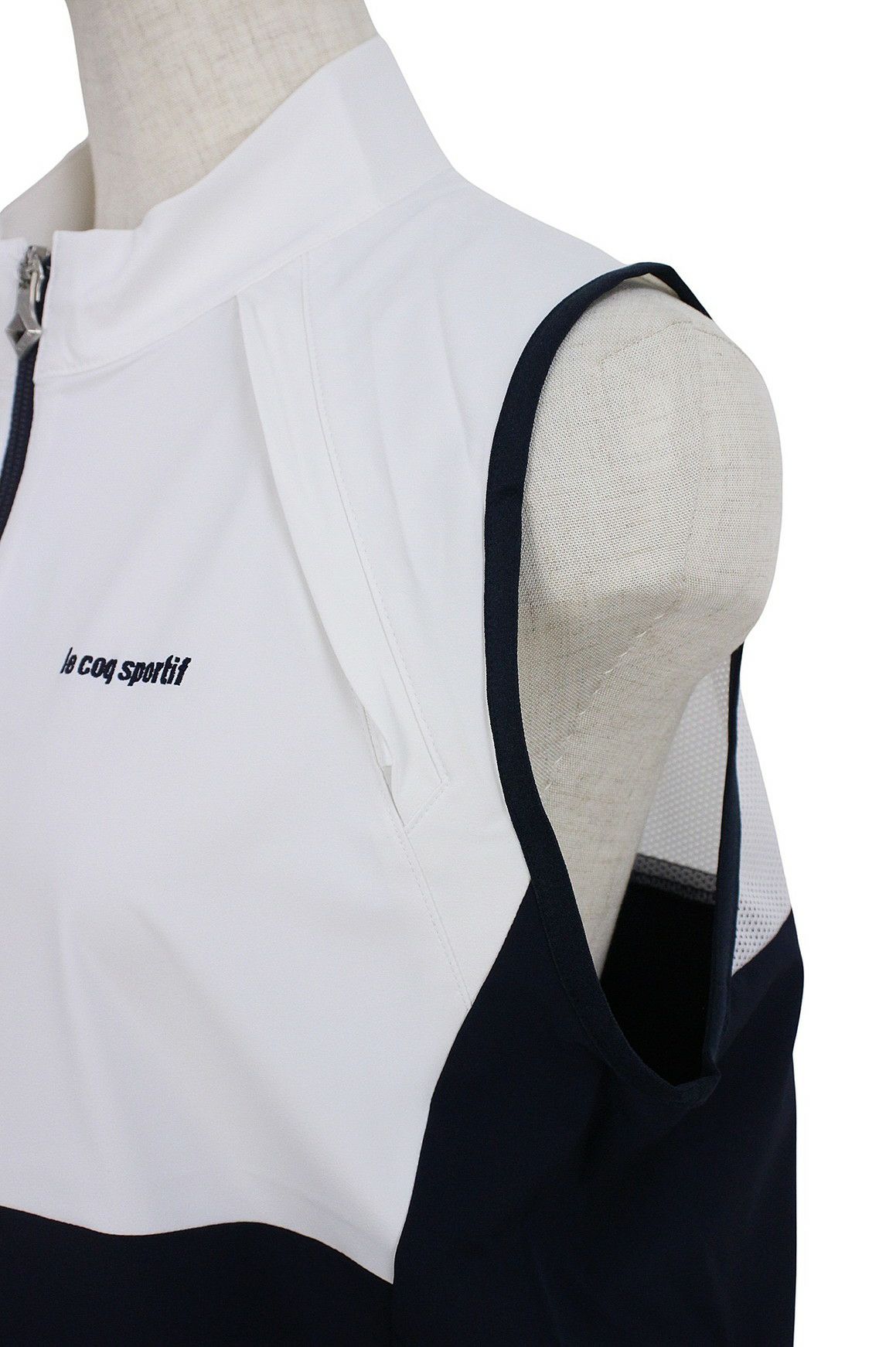 ルコックスポルティフゴルフのブルゾン