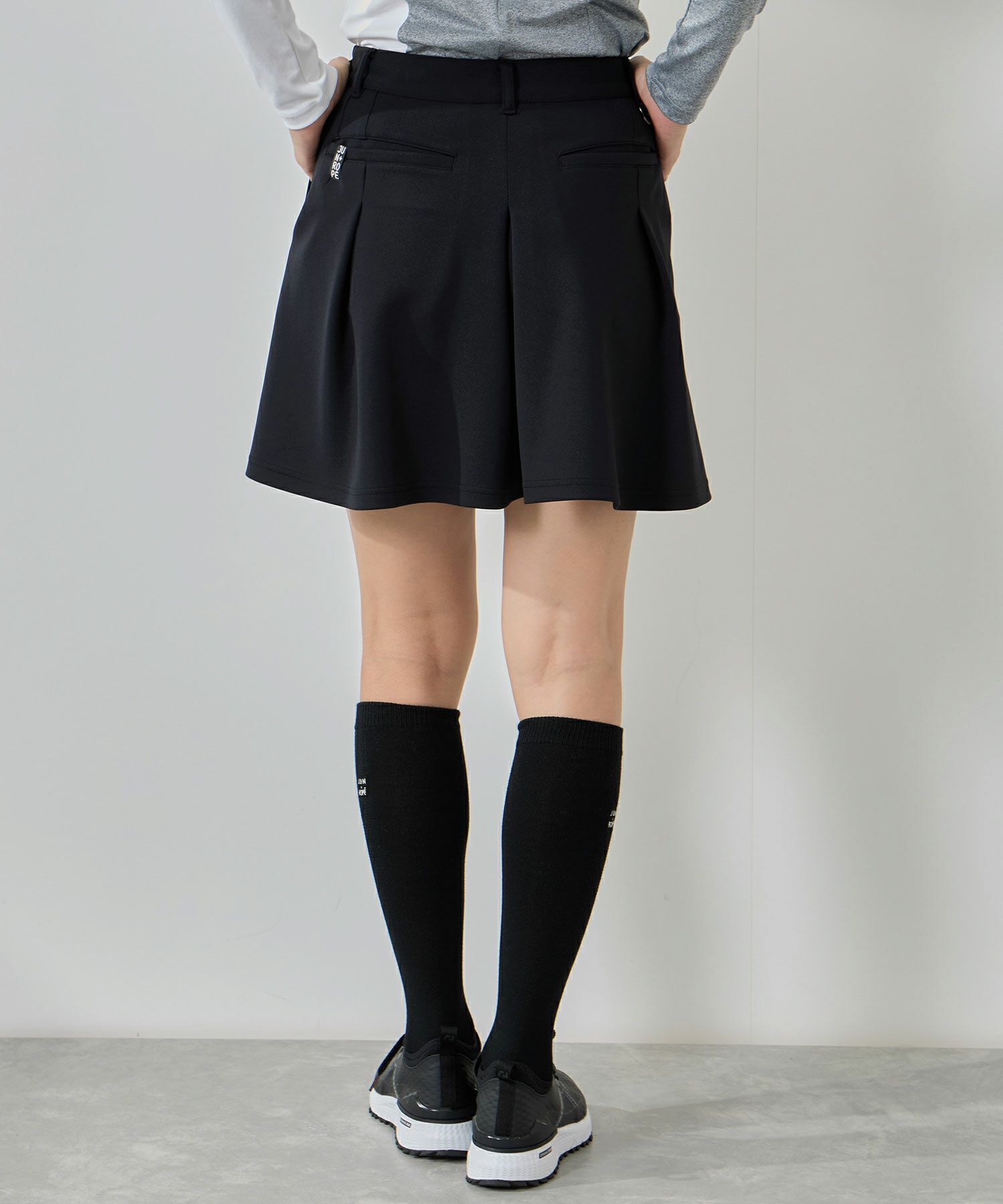 ジュンアンドロペのスカート