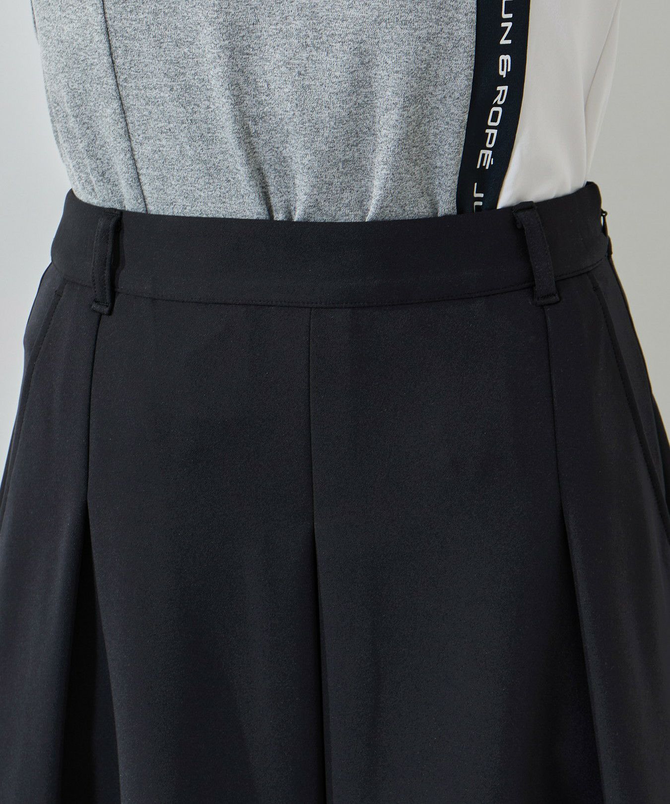 ジュンアンドロペのスカート