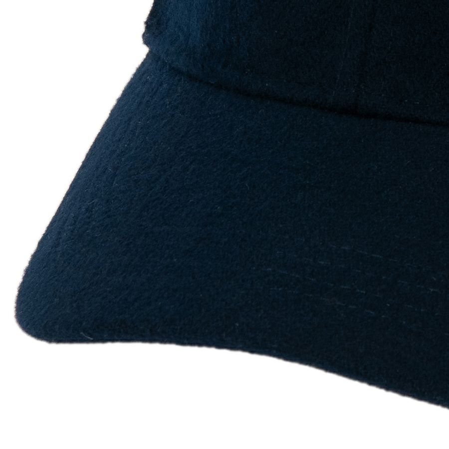 トミーヒルフィガーのキャップ