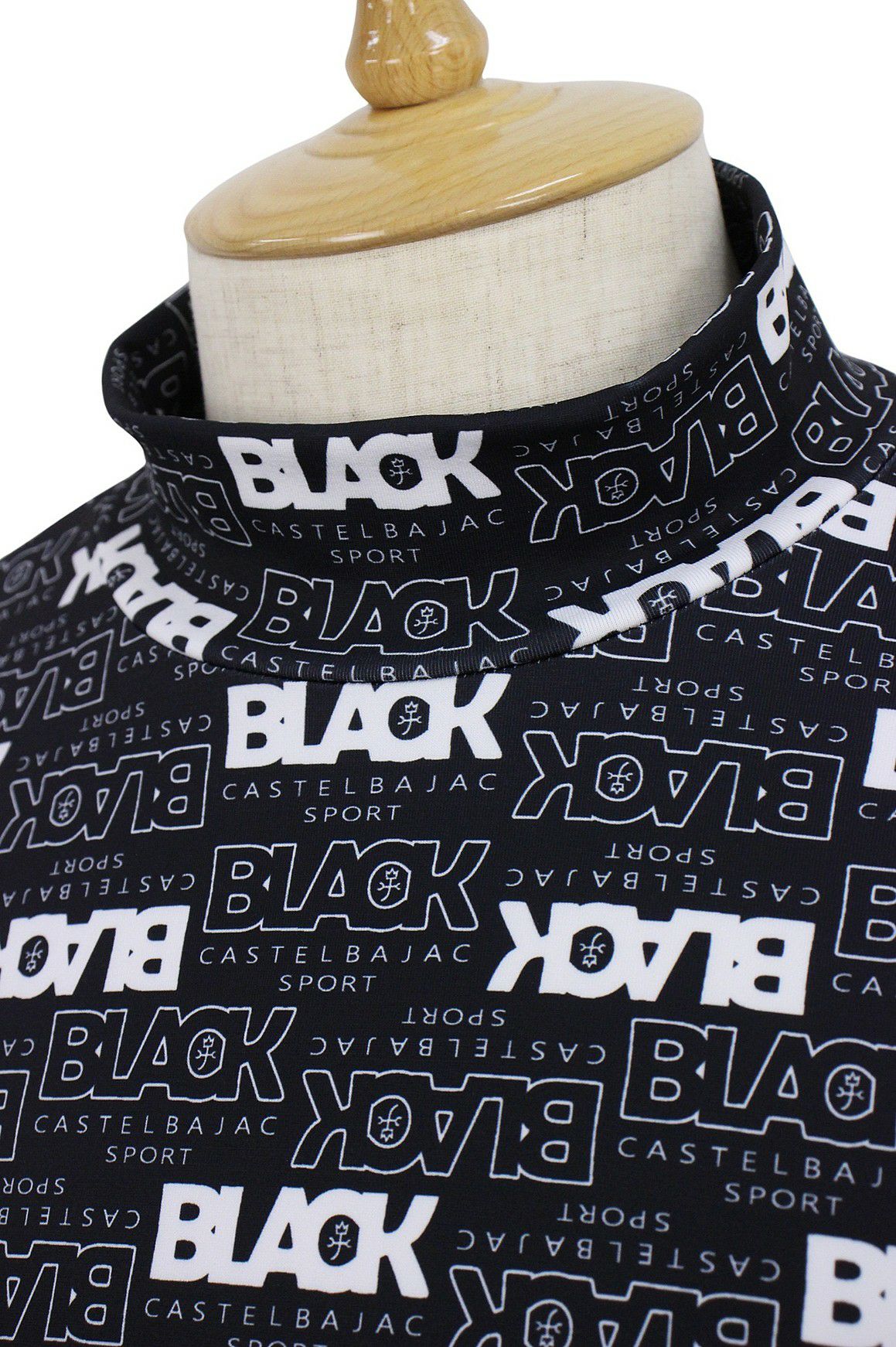 カステルバジャックスポーツのハイネックシャツ