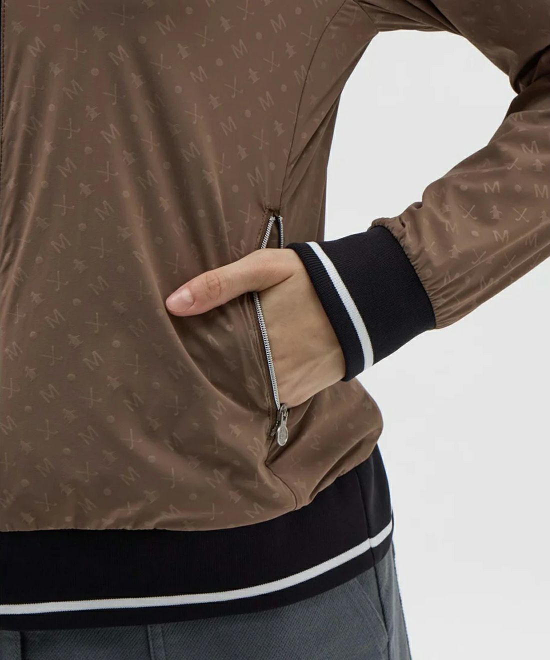 マンシングウェアのブルゾン