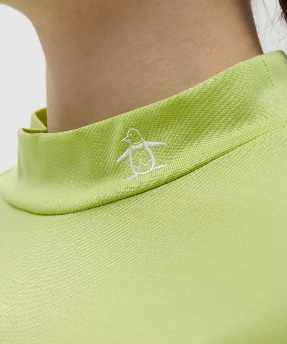 マンシングウェアのハイネックシャツ