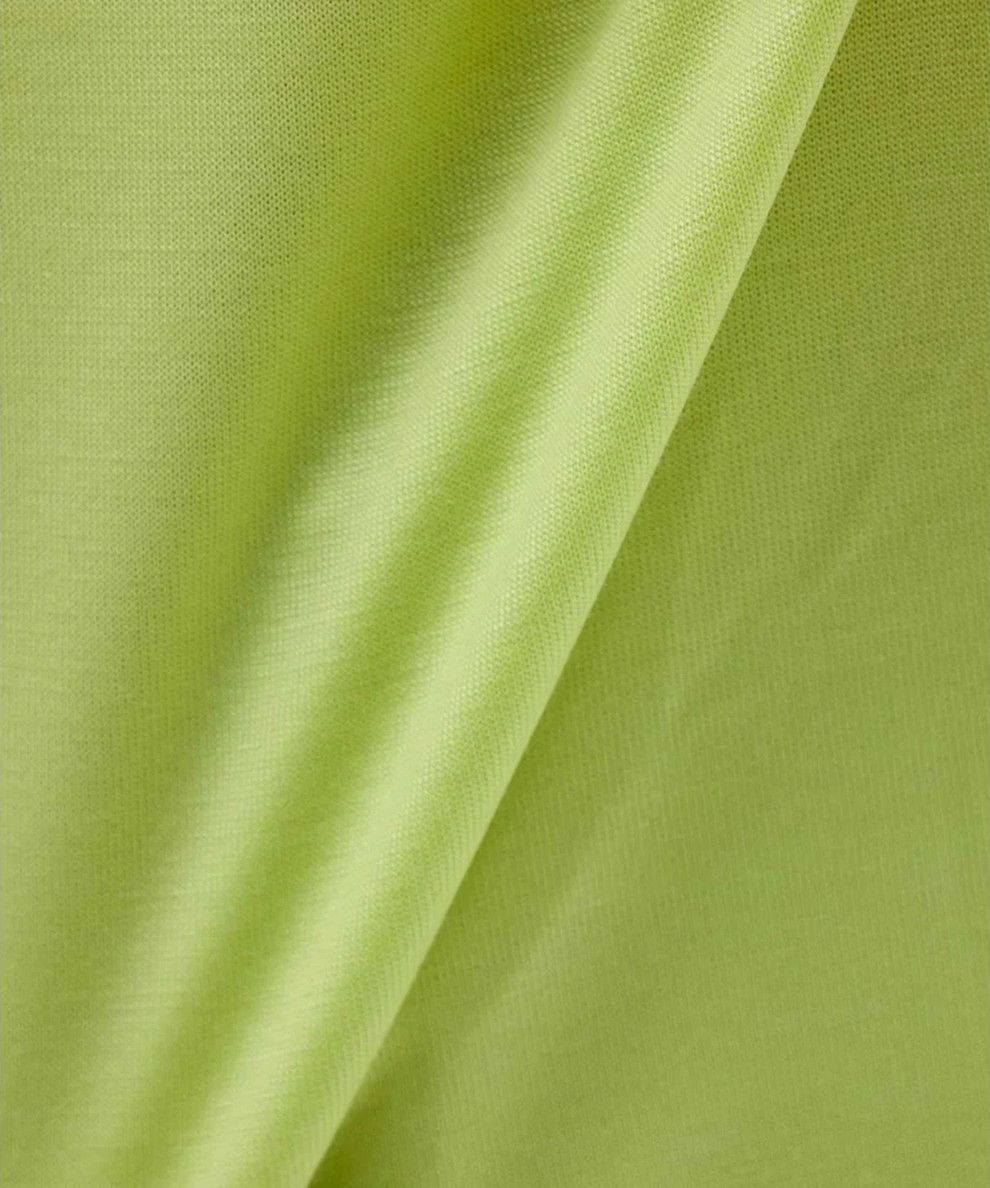 マンシングウェアのハイネックシャツ