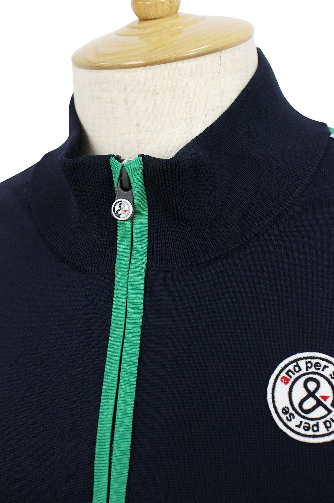 アンパスィのブルゾン