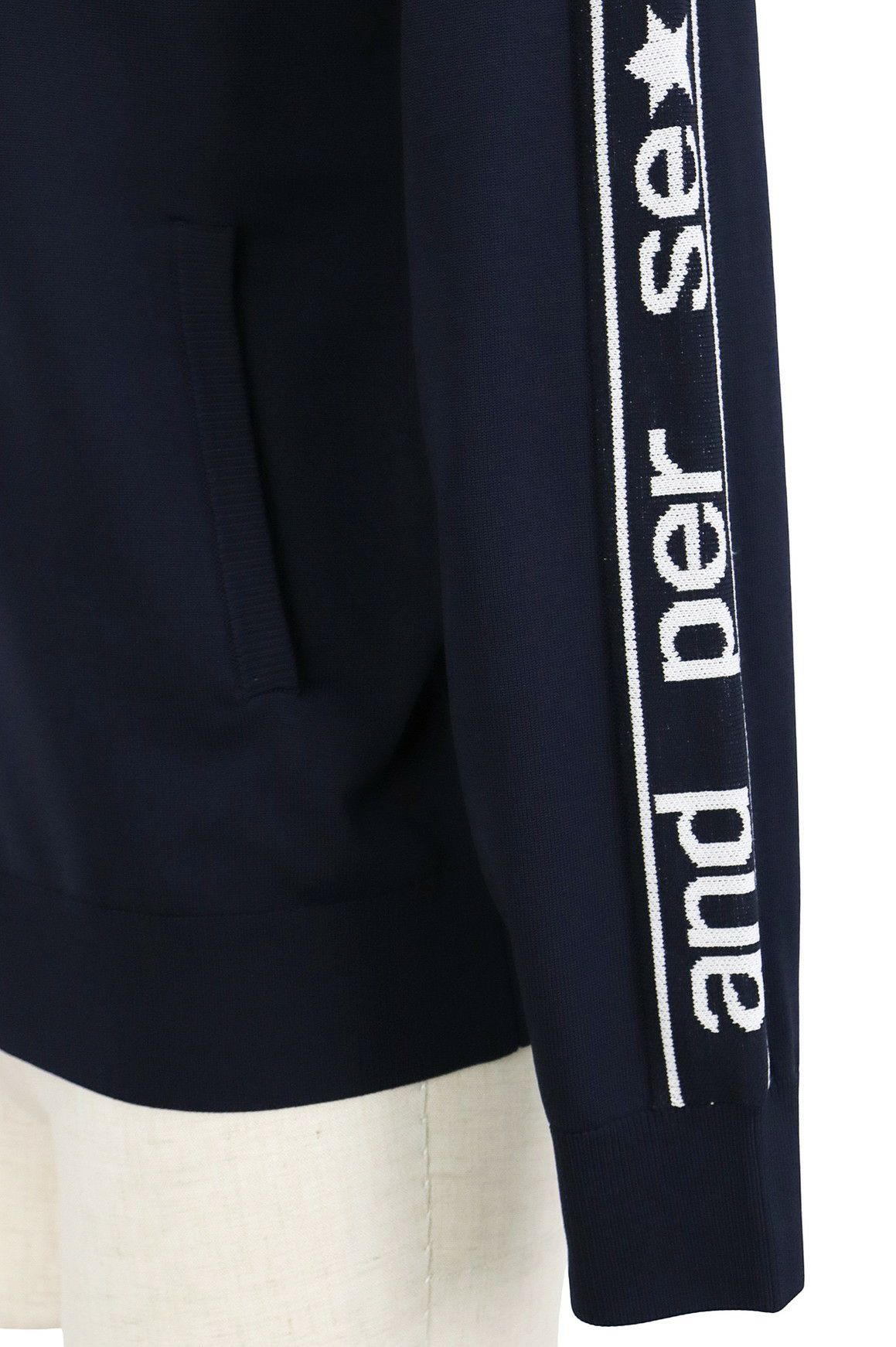 アンパスィのブルゾン