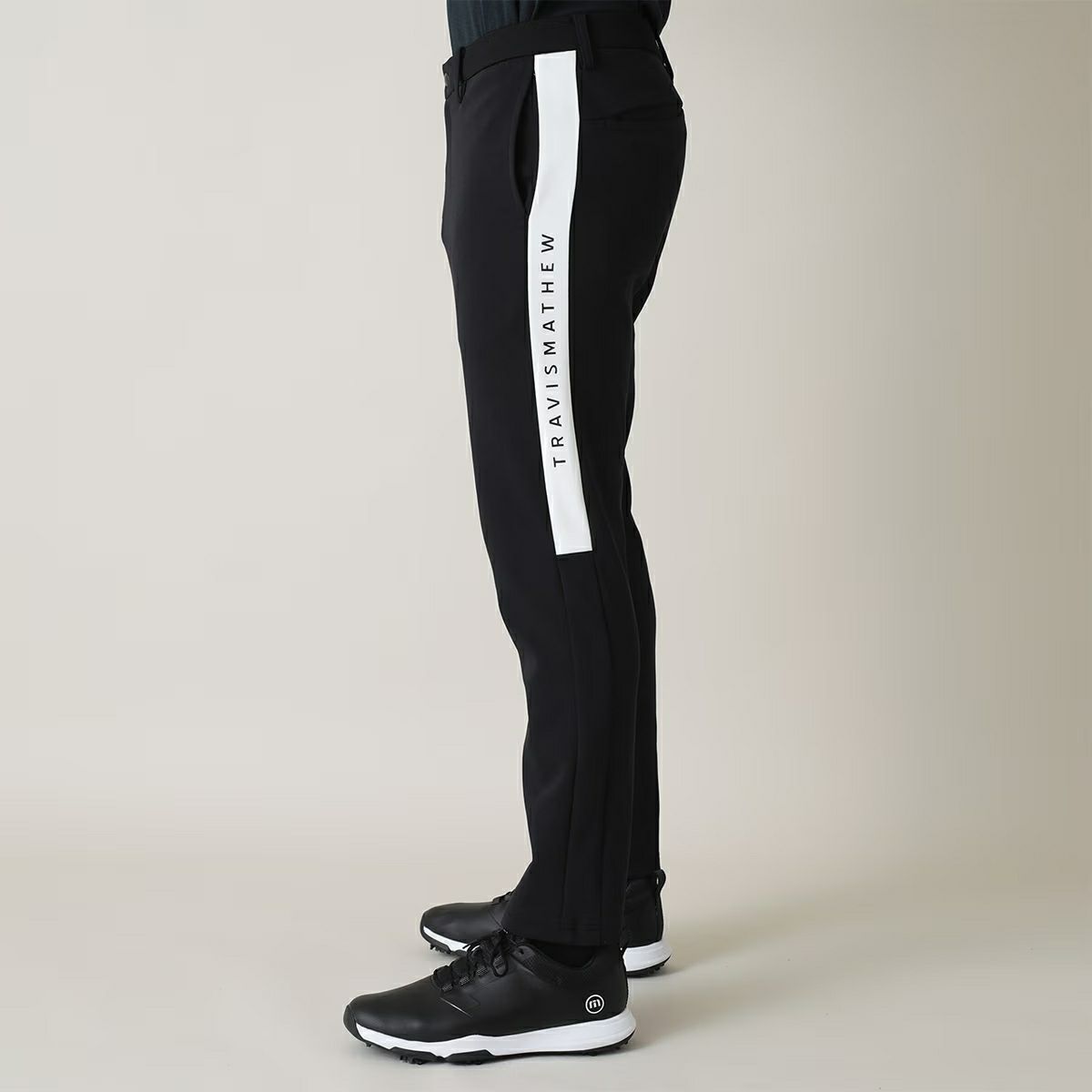 トラヴィスマシューのロングパンツ