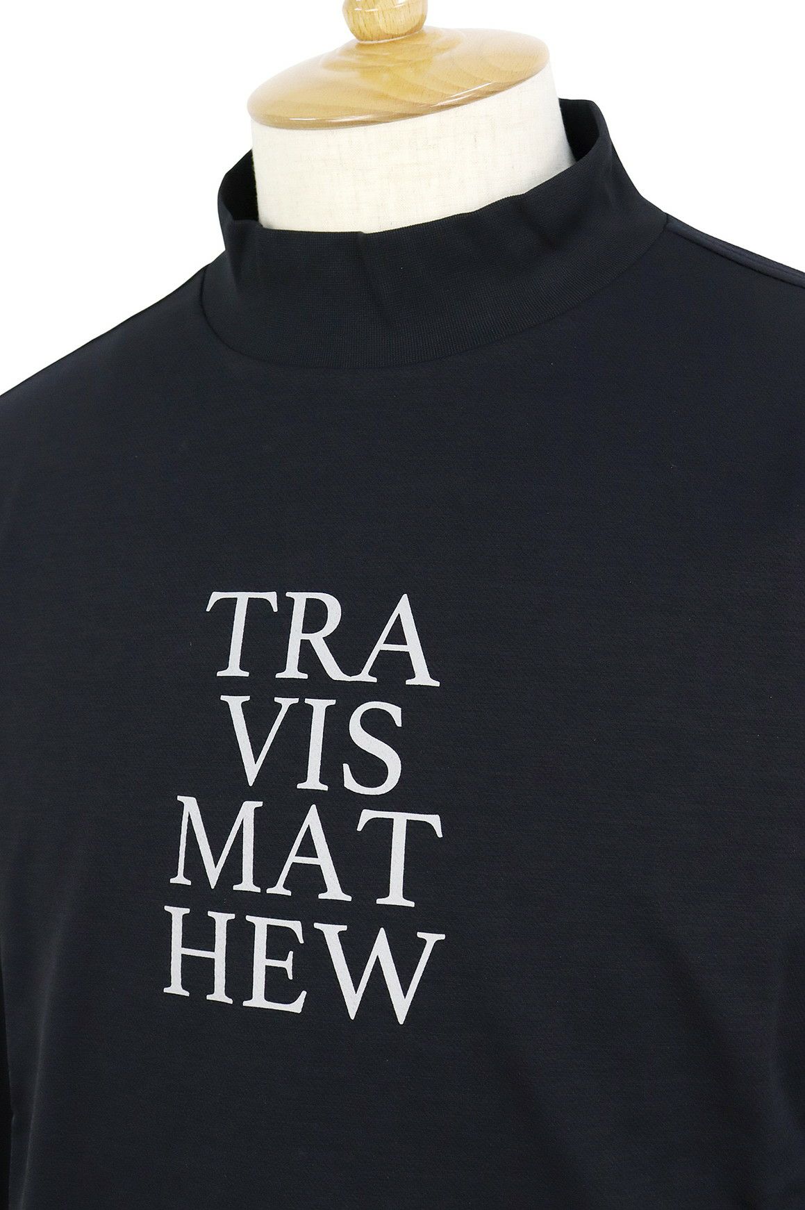 トラヴィスマシューのハイネックシャツ