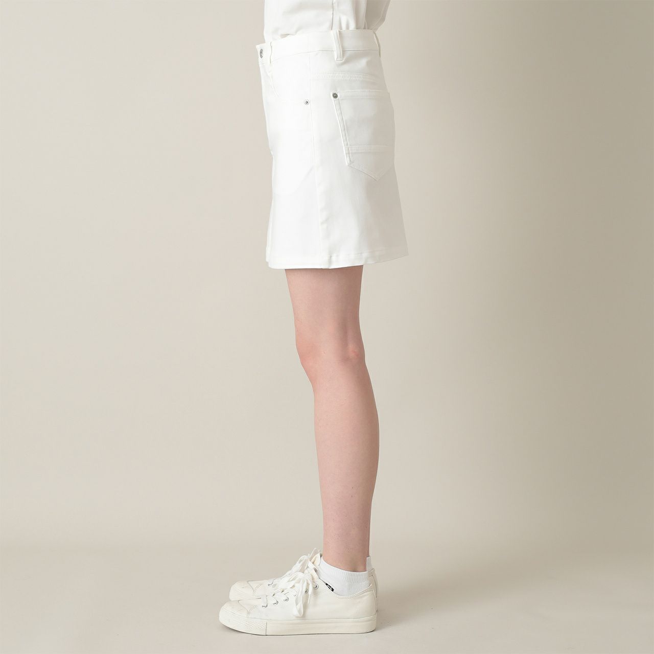 トラヴィスマシューのスカート