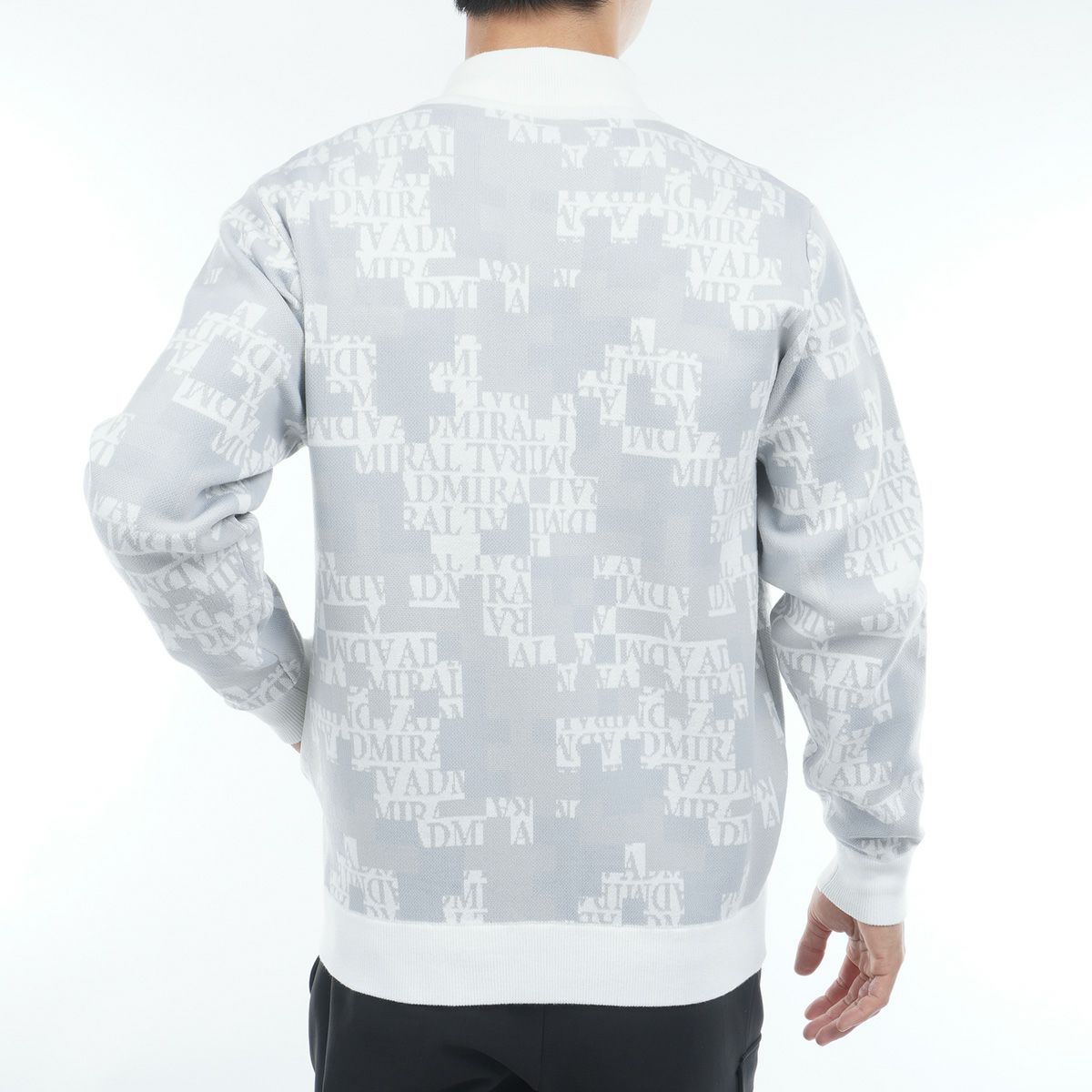 アドミラルゴルフのブルゾン