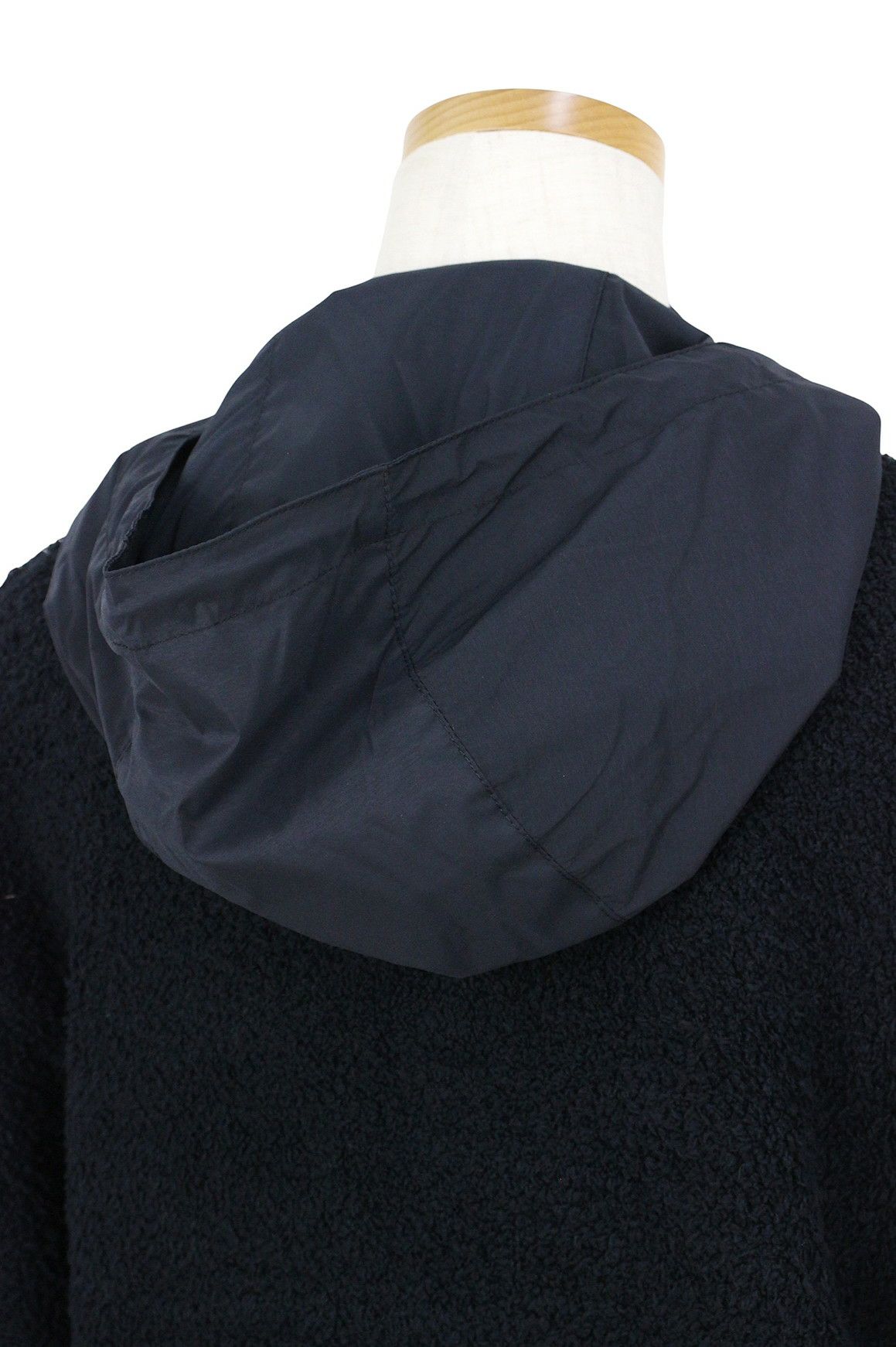 トラヴィスマシューのセーター