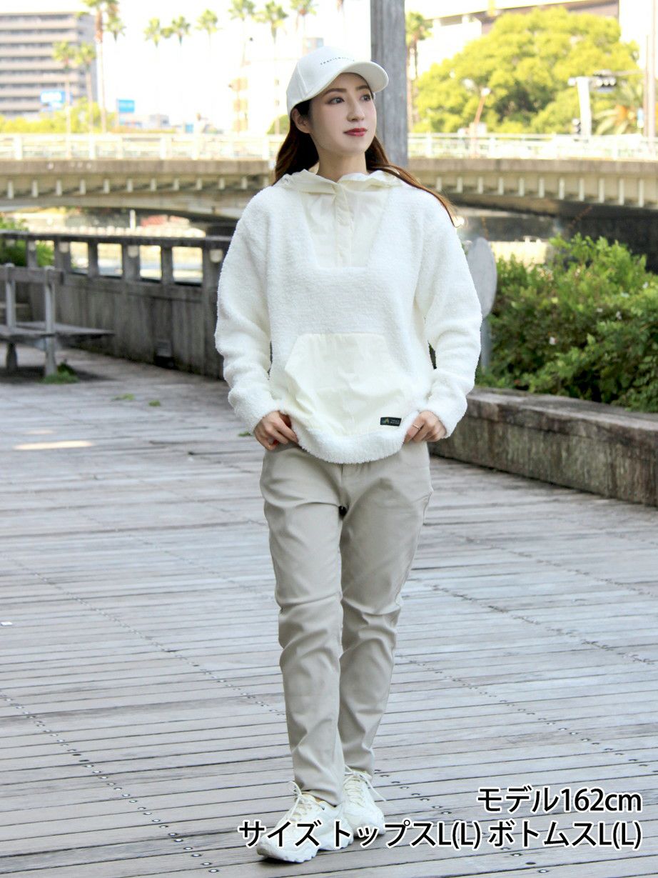 トラヴィスマシューのセーター