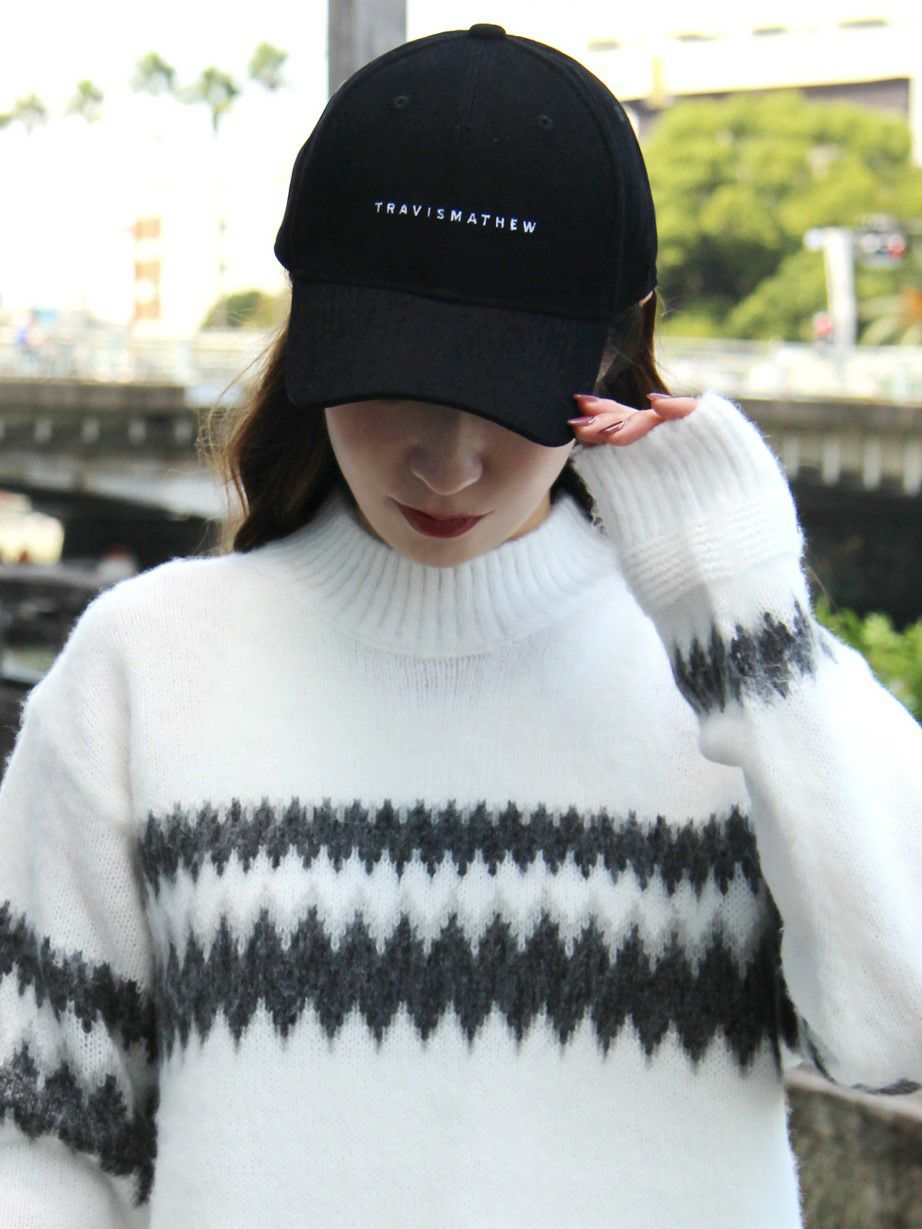 トラヴィスマシューのセーター