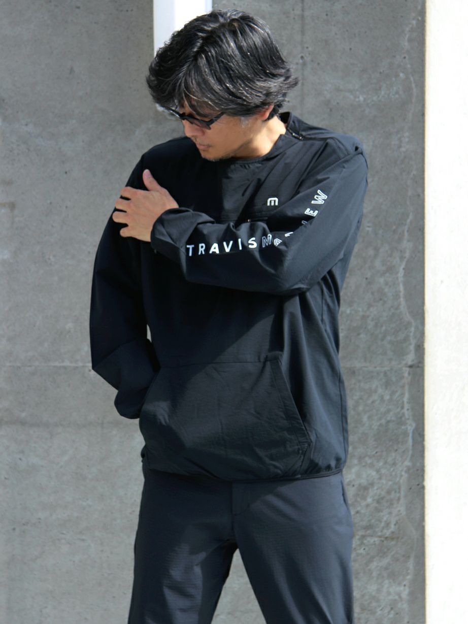 トラヴィスマシューのブルゾン
