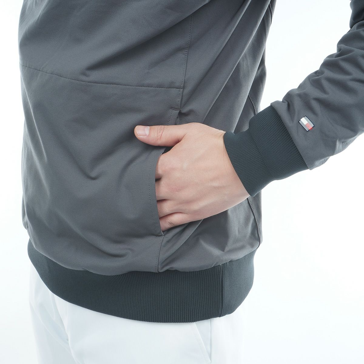 トミーヒルフィガーゴルフ日本正規品のブルゾン