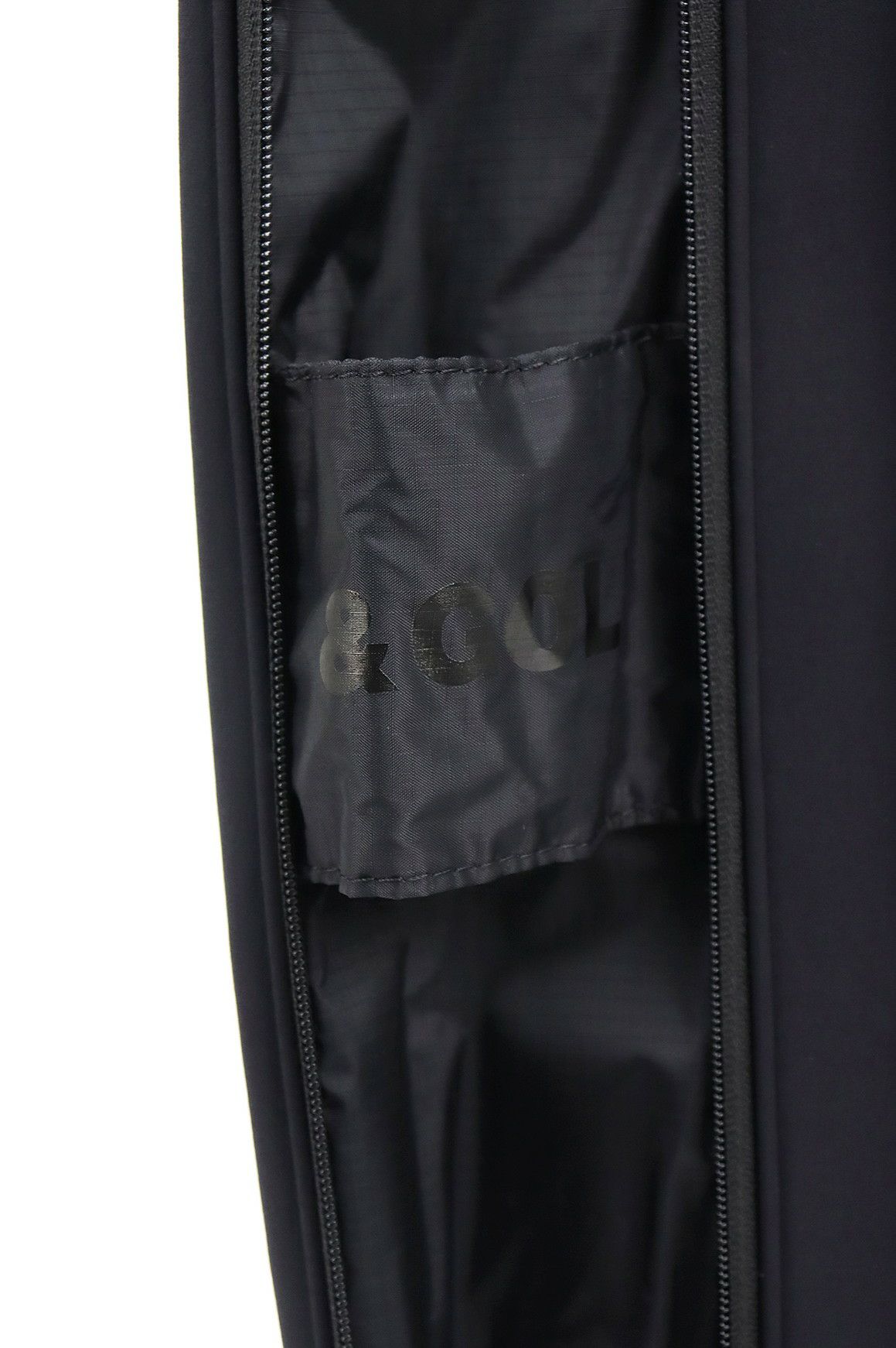 アンドゴルフのキャディバッグ