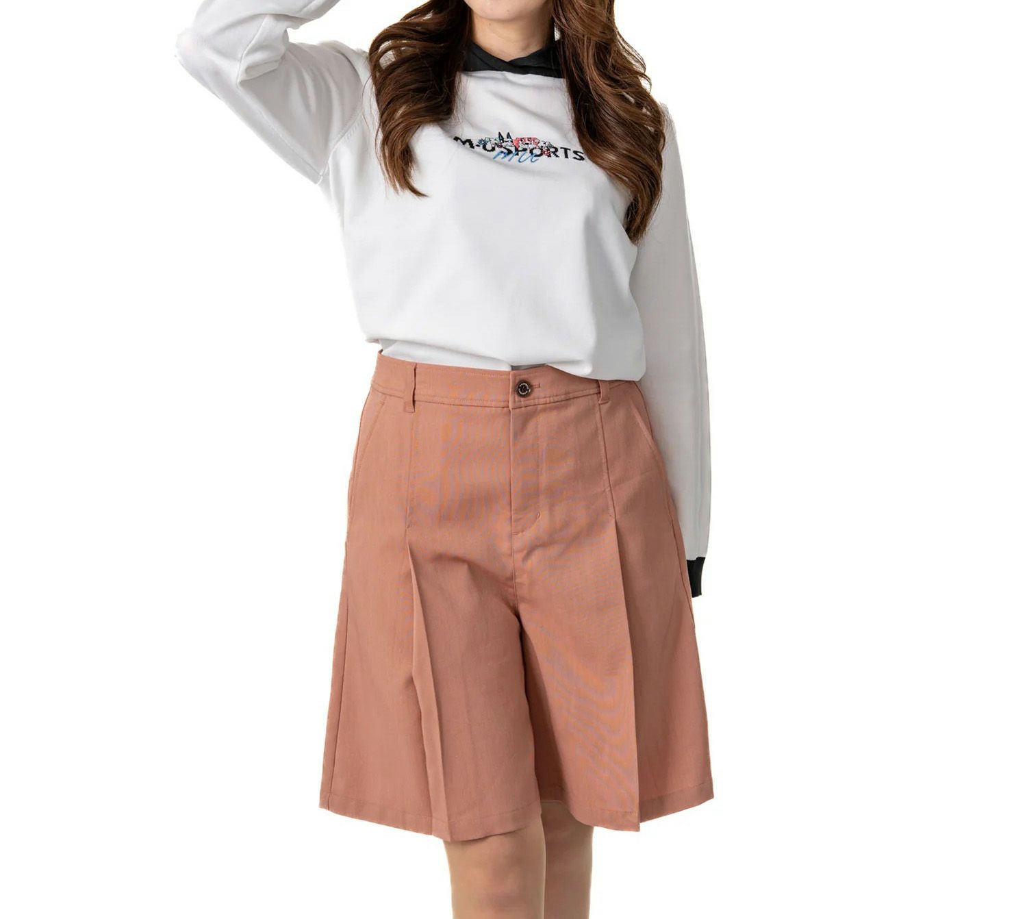 MUスポーツのセーター