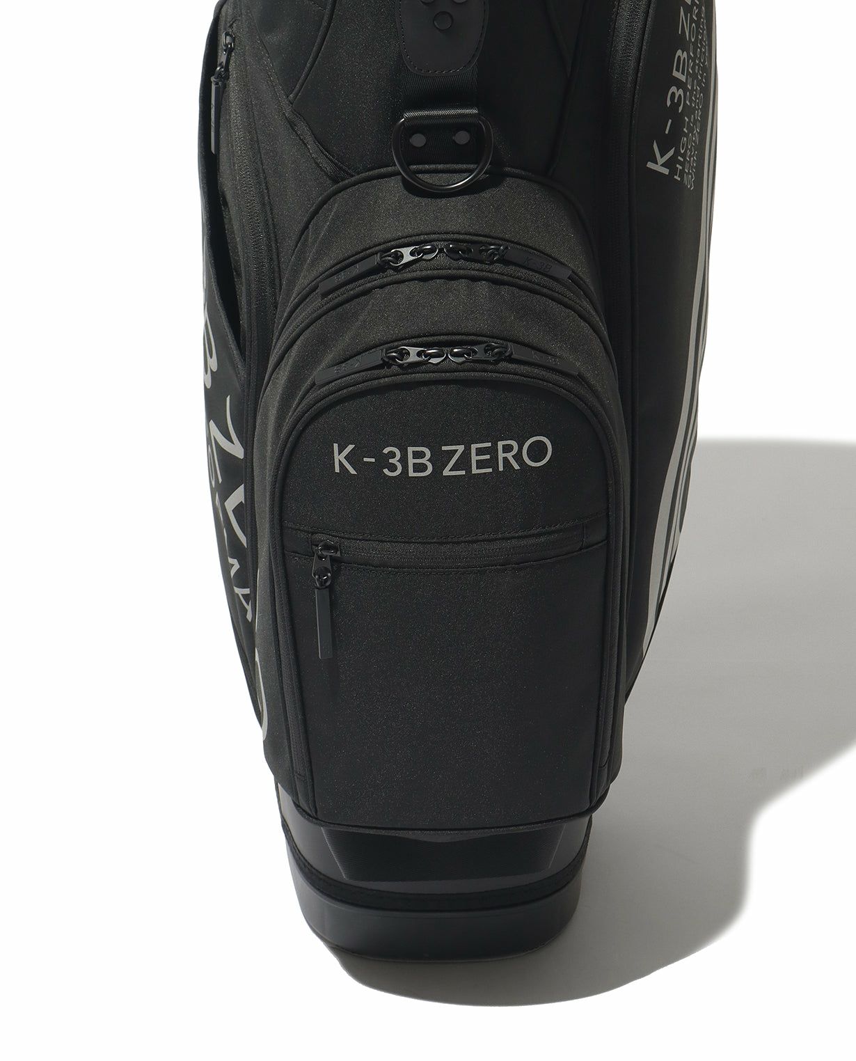 ケースリービーゼロのキャディバッグ