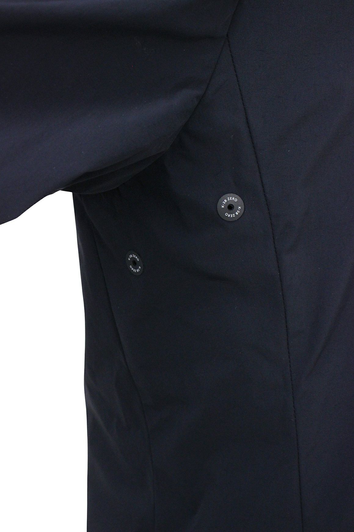 ケースリービーゼロのジャケット