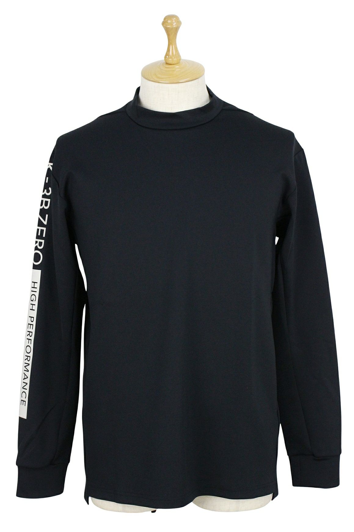 ケースリービーゼロのハイネックシャツ