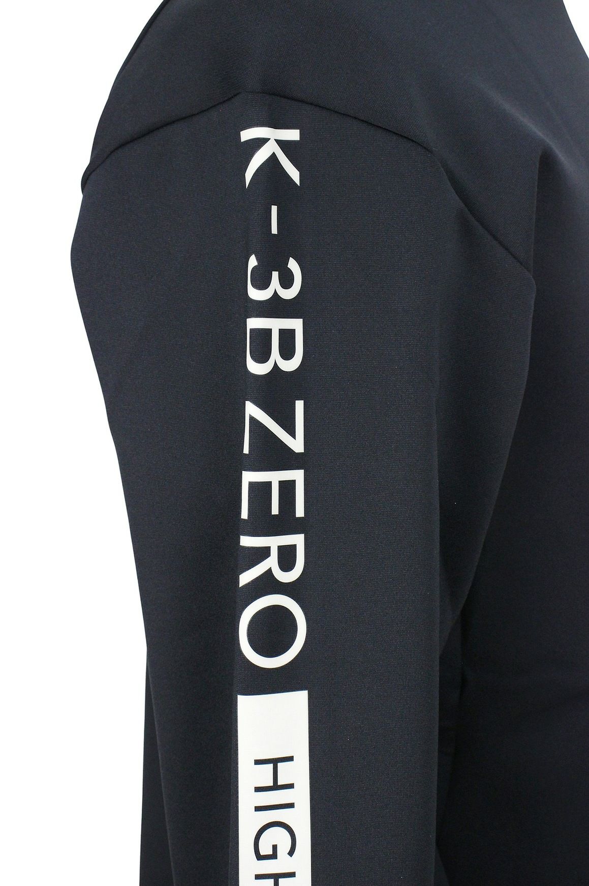 ケースリービーゼロのハイネックシャツ