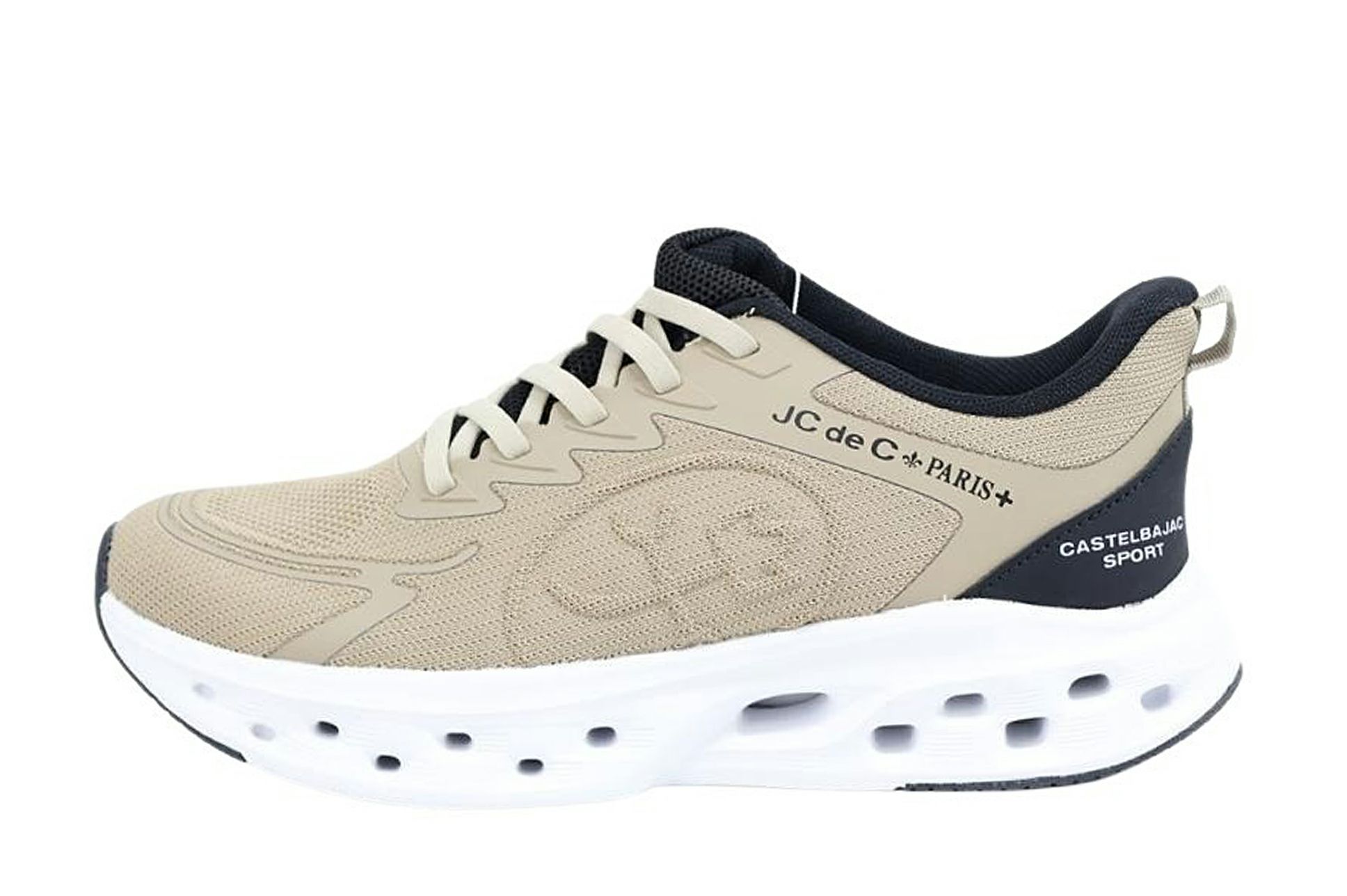 カステルバジャックスポーツのシューズ