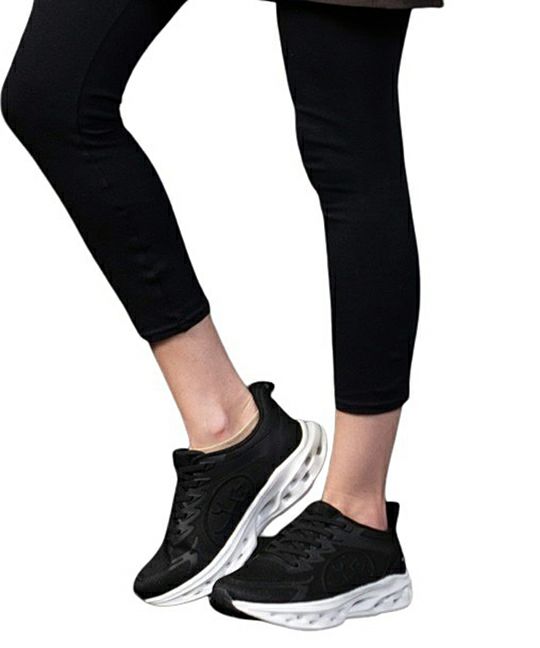 カステルバジャックスポーツのシューズ