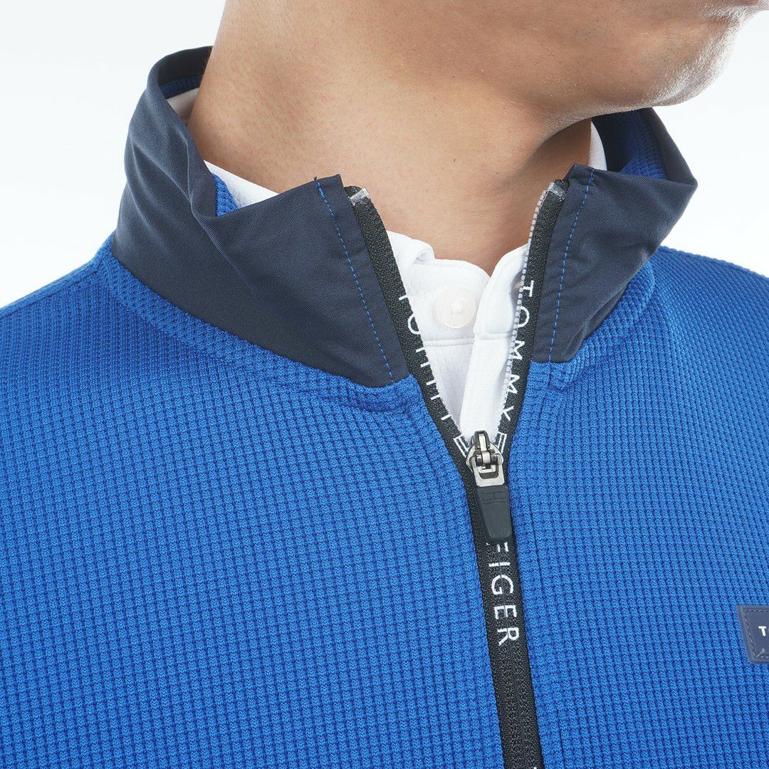 トミーヒルフィガーのブルゾン