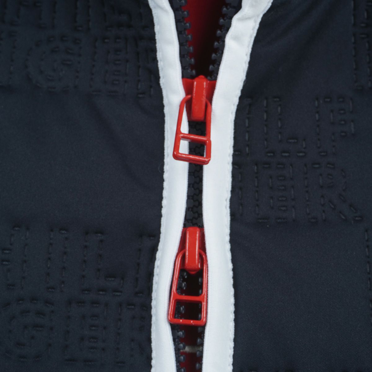 トミーヒルフィガーゴルフのブルゾン